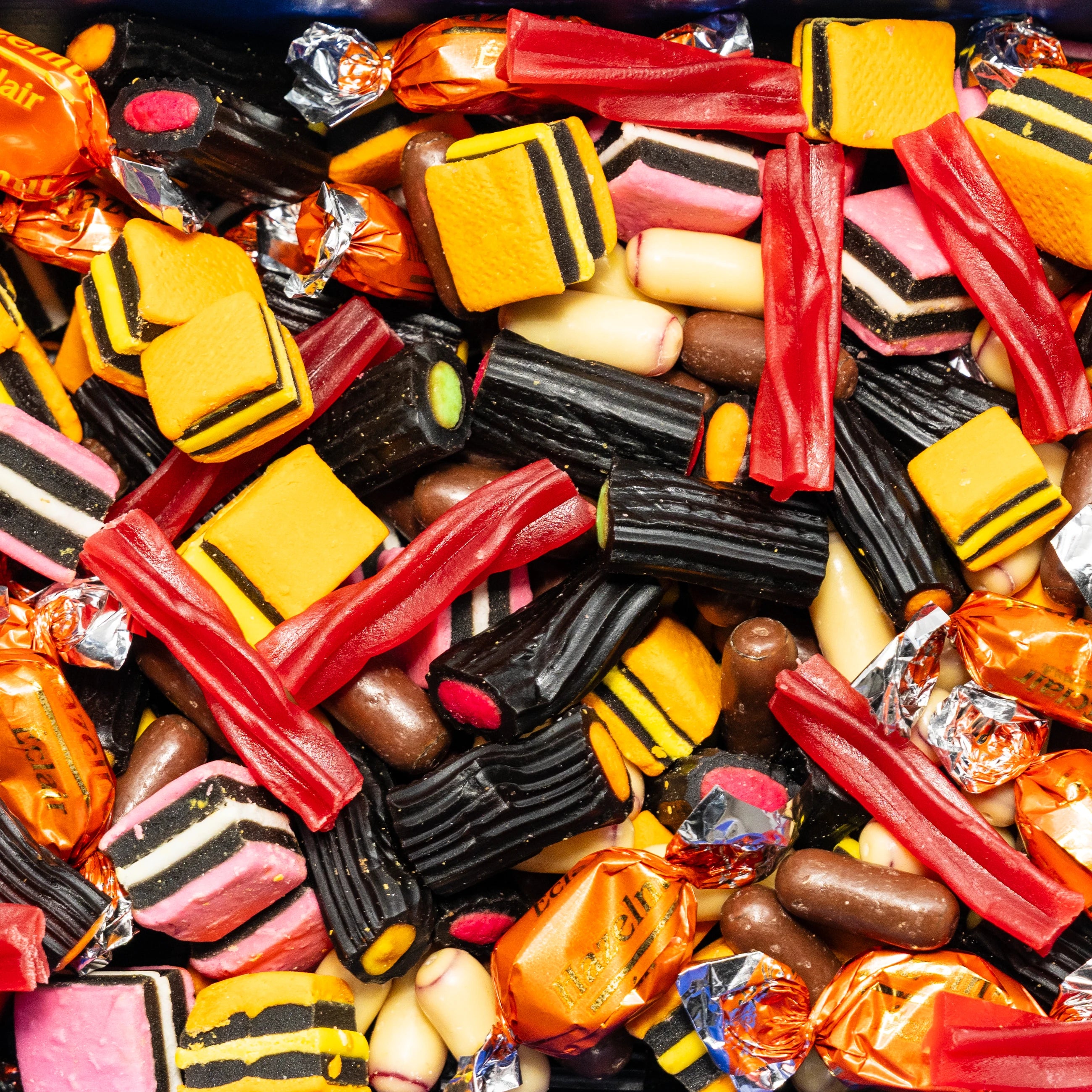 SO MUCH LIQUORICE GIFT BOX